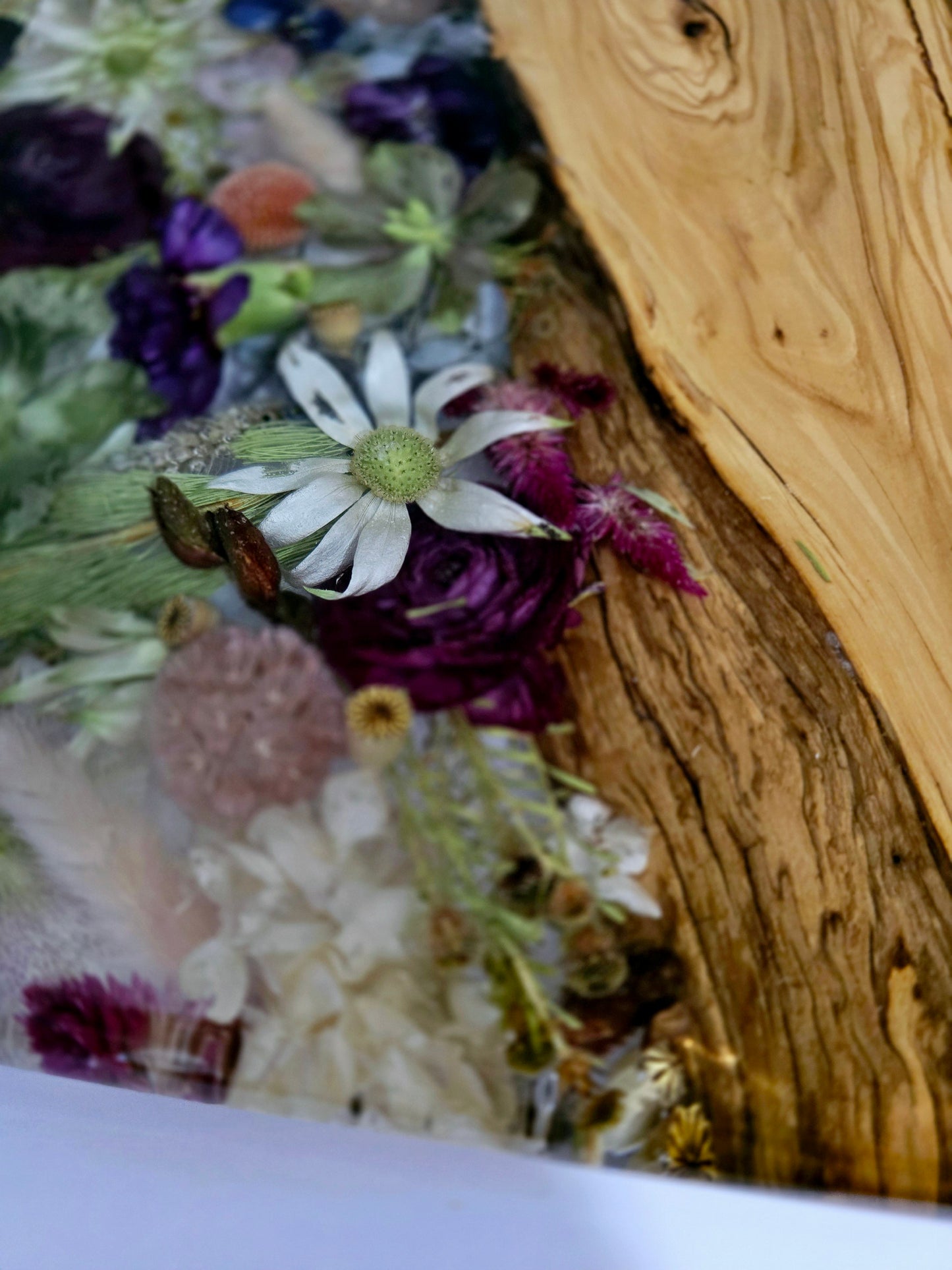 Flower Board with Olivewood